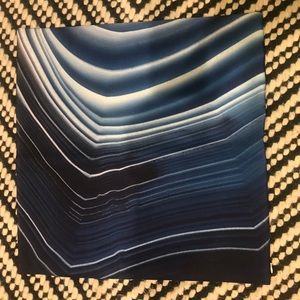 ✨3 for $12!✨ Blue/White 16” Square Pillow Cov…